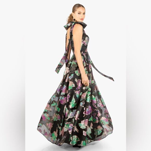 Halo Devalin Gown/ size 14 - Picture 1 of 10
